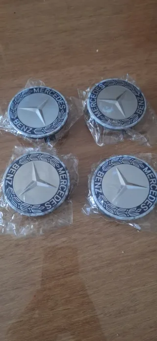 Tapacubos Mercedes Benz Originales (4 unidades)
