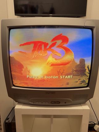 Televisor Hitachi 21” CRT con mando golpe esquina