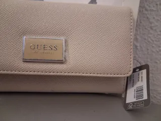 Billetera Guess Beige y Dorada Mujer