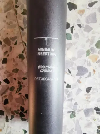 Tija Rock Shox Reverb 30.9 420mm