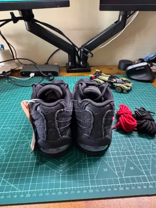 Nike Air Max x Levis Negro Talla 35.5