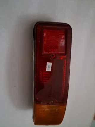 SEAT 127. PILOTO TRASERO DERECHO