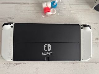 Nintendo Switch OLED + Accessori