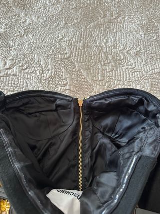 Vestido Moschino estampado cadenas y leopardo