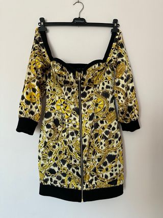 Vestido Moschino estampado cadenas y leopardo