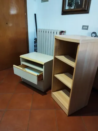 Set 2 Mobili in Legno,