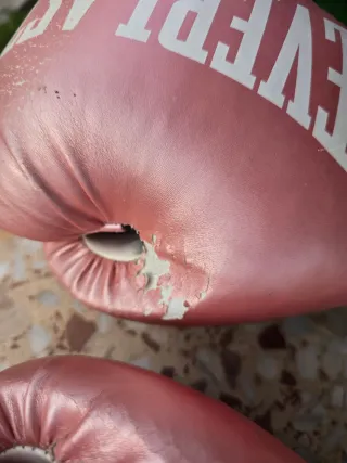 Guantes de boxeo Everlast Elite Rosa