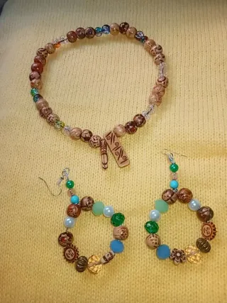 Conjunto Gargantilla y Pendientes Artesanales