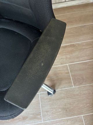 Silla de escritorio ergonómica negra