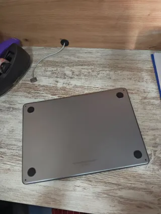 MacBook Air M2 GRIS ESPACIAL