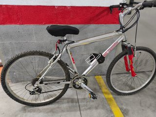Bicicleta GT, Aluminio 700 Force