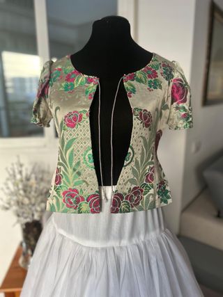 Traje de Fallera (Valenciana) y zapatos