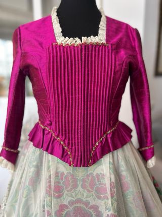 Traje de Fallera (Valenciana) y zapatos