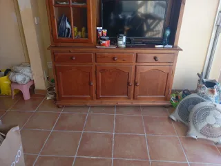 REGALOMueble de salón de madera