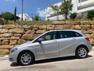 Mercedes-Benz Clase B200