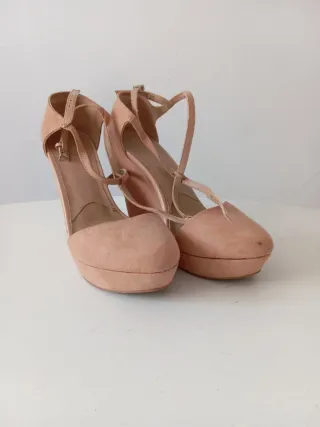Zapatos de cuña beige y rosa
