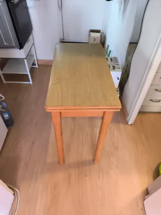 Mesa plegable de madera