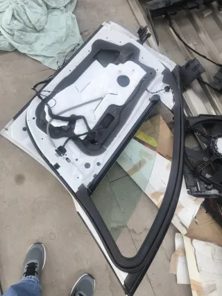 Puerta Trasera Derecha BMW F10/F11