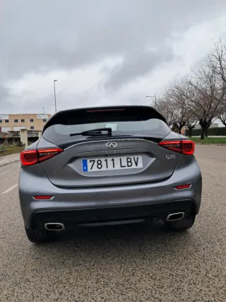 Infiniti Q30 2019