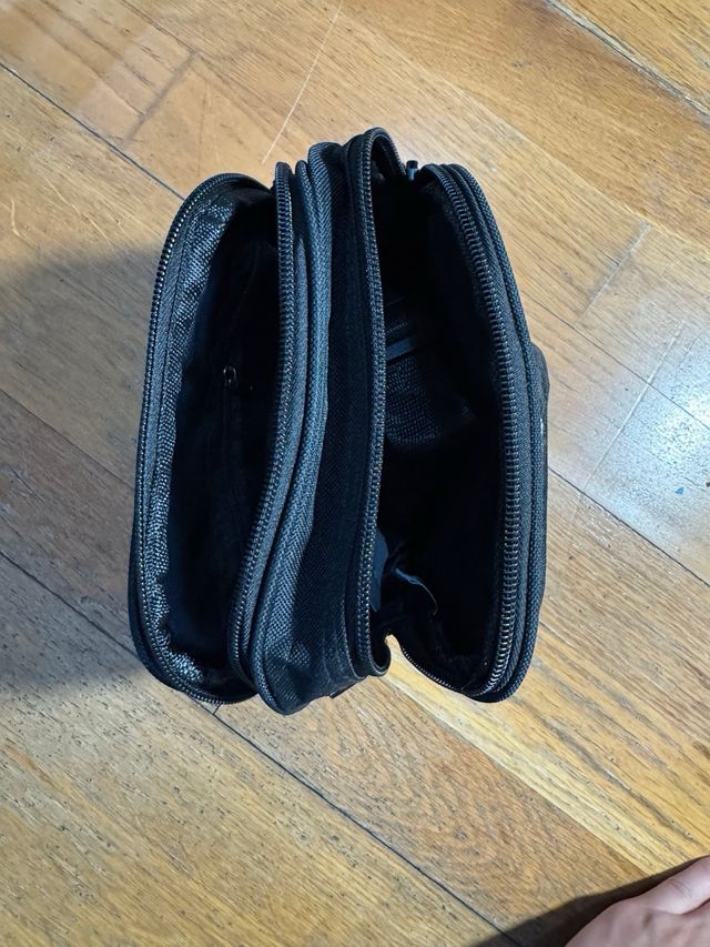 Borsa a tracolla Carhartt nera originale
