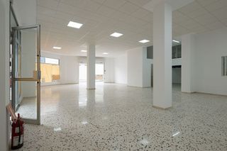 Local comercial en alquiler en Arenales - Lugo - Avenida Marítima en Palmas de Gran Canaria(Las)