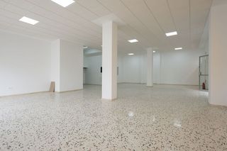 Local comercial en alquiler en Arenales - Lugo - Avenida Marítima en Palmas de Gran Canaria(Las)