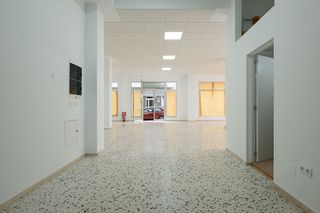 Local comercial en alquiler en Arenales - Lugo - Avenida Marítima en Palmas de Gran Canaria(Las)