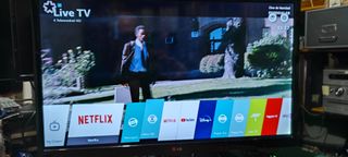 LG Smart TV 30 pulgadas