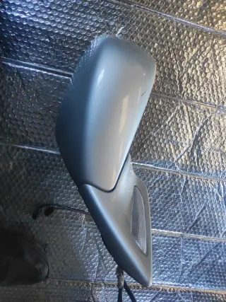 Retrovisor izquierdo C8