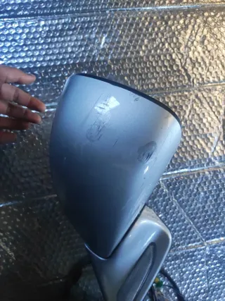 Retrovisor izquierdo C8