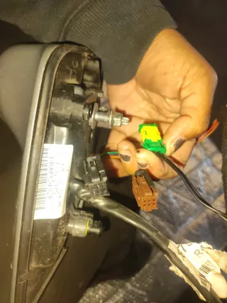 Retrovisor izquierdo C8