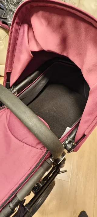 Carrito Bugaboo Camaleón color berenjena