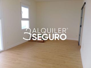 Piso en alquiler en Pueblo Nuevo en Madrid