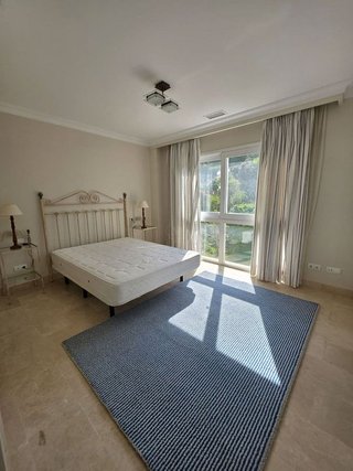 Piso en alquiler en Los Naranjos - Las Brisas en Marbella