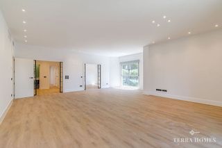 Piso en alquiler en Nueva España en Madrid