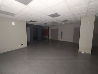 Local comercial en alquiler en La Nova Esquerra de l'Eixample en Barcelona