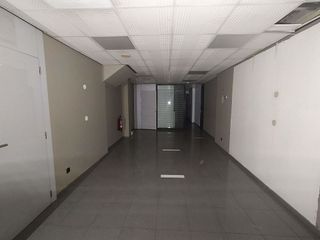 Local comercial en alquiler en La Nova Esquerra de l'Eixample en Barcelona