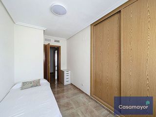 Ático en alquiler en Florida Alta en Alicante