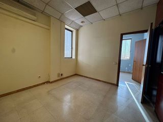 Oficina en alquiler en Sant Miquel - Tres Torres en Granollers