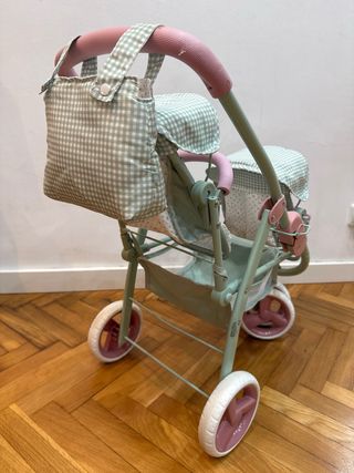 Carrito gemelar para muñecas