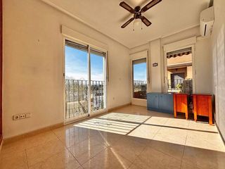 Piso en alquiler en Dolores