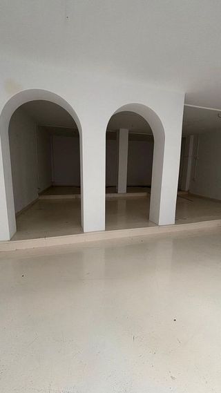 Local comercial en alquiler en Plaza de Toros - Santa Rita en Almería