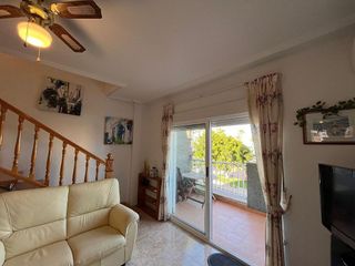 Casa adosada en alquiler en Torrelamata - La Mata en Torrevieja