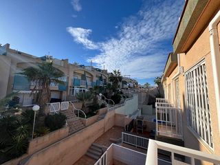 Casa adosada en alquiler en Torrelamata - La Mata en Torrevieja