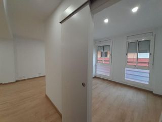 Oficina en alquiler en La Torrassa en Hospitalet de Llobregat, L´