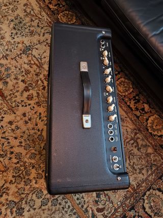 Amplificador Fender Hot Rod Deluxe IV