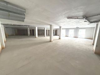 Local comercial en alquiler en Binéfar