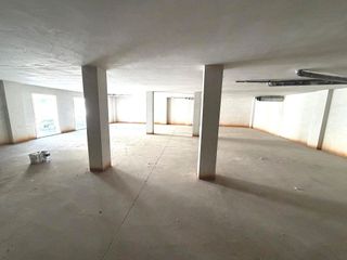 Local comercial en alquiler en Binéfar