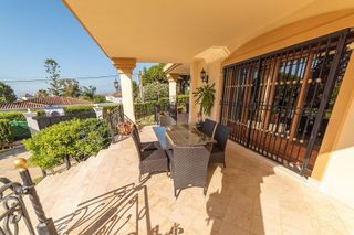 Chalet en alquiler en Elviria en Marbella