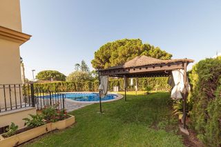 Chalet en alquiler en Elviria en Marbella